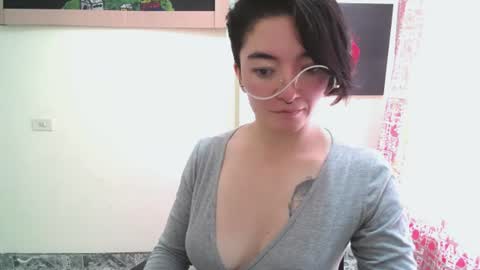 Sam online show from June 20, 6:11 pm