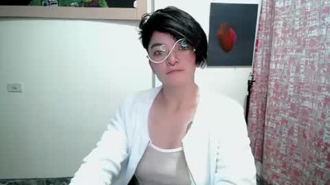 Sam online show from June 25, 5:12 am