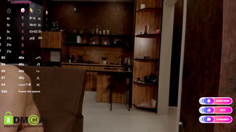 Snapshot of model_mike chatting on October 20, 3:40 am Model Mike online show from October 20, 3:40 am