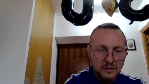 Snapshot of modesto1969 chatting on October 25, 11:29 am modesto1969 online show from October 25, 11:29 am