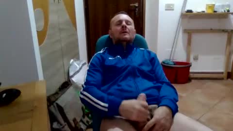 Snapshot of modesto1969 chatting on October 29, 11:50 pm modesto1969 online show from October 29, 11:50 pm