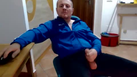 Snapshot of modesto1969 chatting on November 20, 12:55 am modesto1969 online show from November 20, 12:55 am