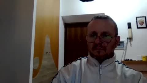 Snapshot of modesto1969 chatting on December 4, 7:00 pm modesto1969 online show from December 4, 7:00 pm