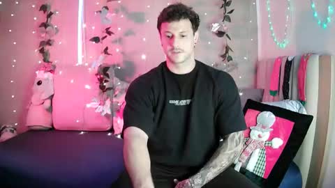 Snapshot of modexusparty chatting on December 15, 7:40 pm modexusparty online show from December 15, 7:40 pm