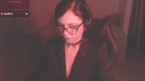 Snapshot of modjo_ chatting on December 15, 2:52 am Modjo online show from December 15, 2:52 am