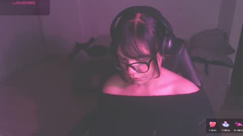 Snapshot of modjo_ chatting on November 22, 3:49 am Modjo online show from November 22, 3:49 am