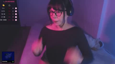Snapshot of modjo_ chatting on May 19, 3:35 am Modjo online show from May 19, 3:35 am