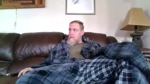Snapshot of moeblick chatting on December 1, 7:47 pm moeblick online show from December 1, 7:47 pm