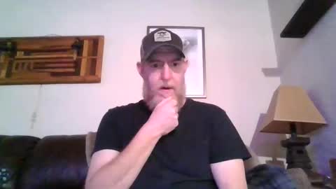 Snapshot of moeblick chatting on January 7, 2:19 pm moeblick online show from January 7, 2:19 pm