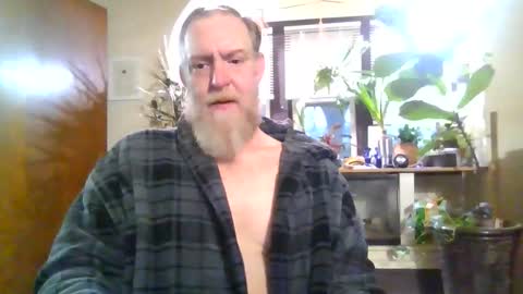 moeblick online show from November 26, 1:12 pm