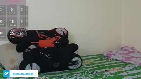 mohamed_malik online show from November 29, 9:29 pm