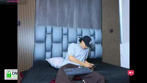 Snapshot of mohamed_malik chatting on June 1, 2:41 pm mohamed_malik online show from June 1, 2:41 pm