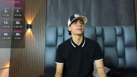 Snapshot of mohamed_malik chatting on June 3, 1:46 pm mohamed_malik online show from June 3, 1:46 pm