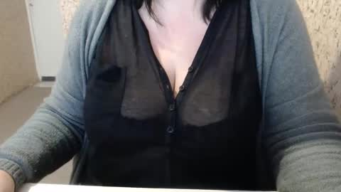 Snapshot of mohito200711 chatting on March 6, 1:24 pm Mohito200711 online show from March 6, 1:24 pm