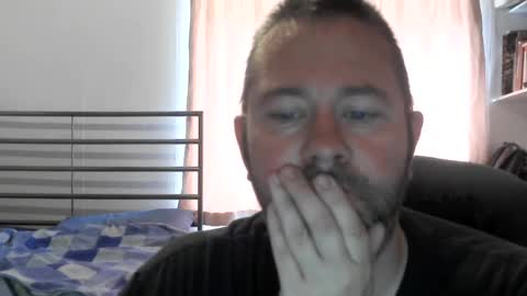 Snapshot of moistfalafel chatting on July 16, 8:20 am Jode online show from July 16, 8:20 am
