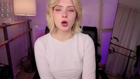 Molly online show from February 20, 3:34 pm