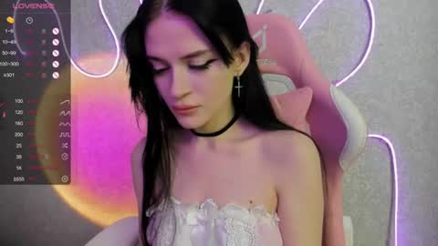 Molly - online show from July 18, 3:11 am