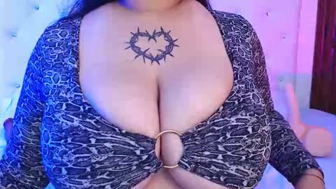 molly_curvyhot online show from October 23, 2:27 pm