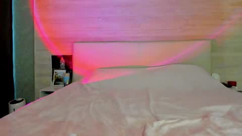 Molly Hunt online show from February 21, 4:24 am