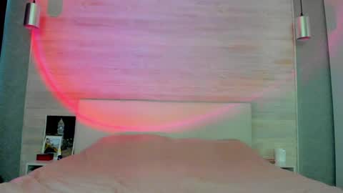 Molly Hunt online show from May 5, 3:58 am