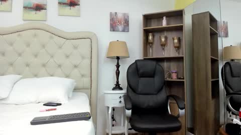 molly_madisson0 online show from February 23, 12:13 pm