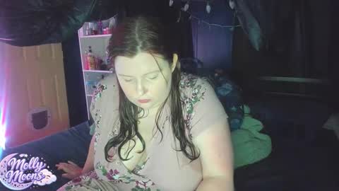molly_moons online show from January 12, 9:53 pm