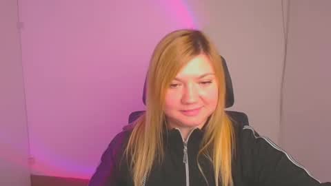 Molly online show from January 15, 3:18 pm