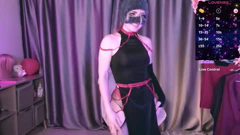 Molly online show from March 7, 9:56 pm