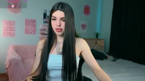 Molly online show from July 8, 4:28 am
