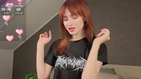 Snapshot of molly_rougge chatting on September 14, 1:38 am Molly online show from September 14, 1:38 am