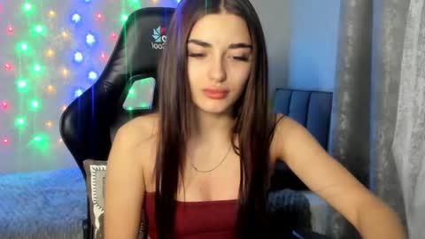 Molly online show from January 11, 7:41 pm