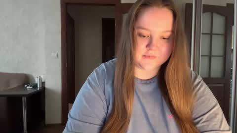 Snapshot of mollyas chatting on April 20, 1:36 pm Alice online show from April 20, 1:36 pm
