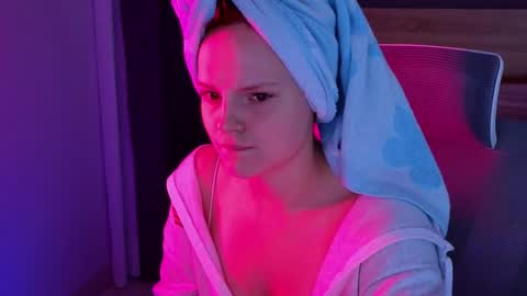 Molly online show from May 30, 12:30 am