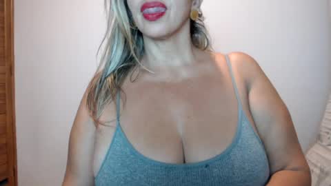 Molly Bunny online show from July 9, 2:48 am