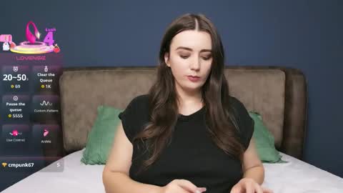 Molly online show from October 19, 7:03 pm