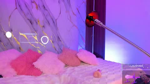 New girl Emily Valentina  Michelle online show from November 21, 9:46 pm