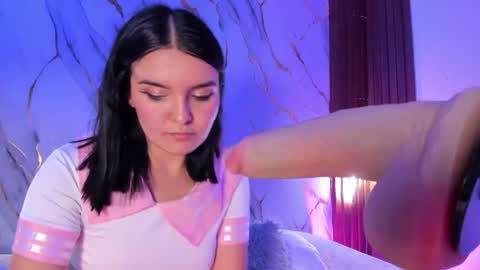 New girl Emily Valentina  Michelle online show from July 17, 3:24 am