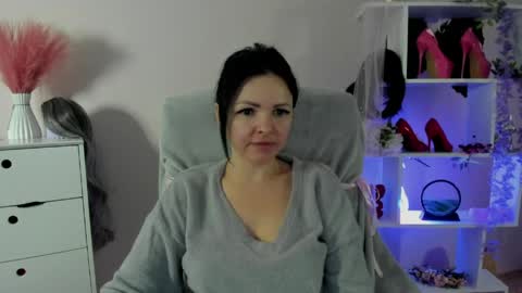 Molly online show from April 29, 5:30 pm