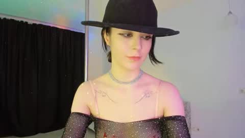 Molly online show from December 11, 4:28 am