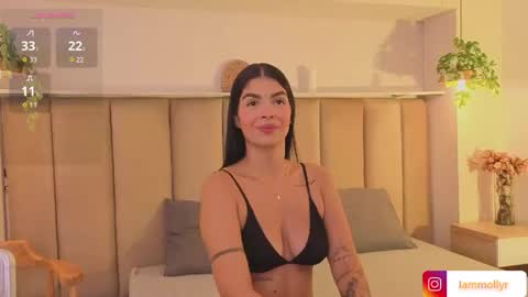 Snapshot of mollyrosse1 chatting on July 26, 1:18 pm mollyrosse1 online show from July 26, 1:18 pm
