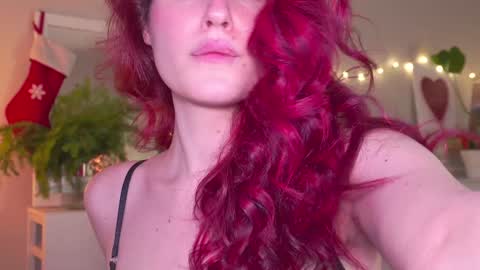 Snapshot of mollysoulful chatting on January 5, 1:26 pm Hello my name is Fabulous online show from January 5, 1:26 pm