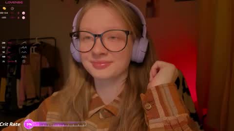 mollytucker online show from January 14, 1:28 pm