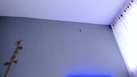 Snapshot of mollyybloom chatting on February 1, 4:00 pm Molly online show from February 1, 4:00 pm