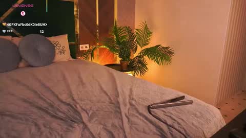 mollyymayy online show from March 14, 4:23 pm