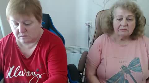 Snapshot of mommy99x chatting on March 23, 8:29 am Mommy99X online show from March 23, 8:29 am