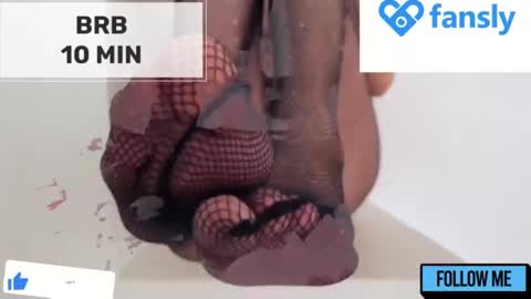 Snapshot of mommy_cum chatting on February 12, 5:05 am Mommy online show from February 12, 5:05 am