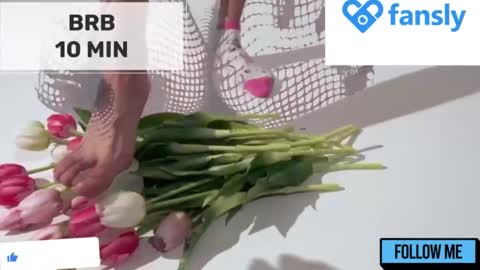 Snapshot of mommy_cum chatting on February 24, 1:57 am Mommy online show from February 24, 1:57 am