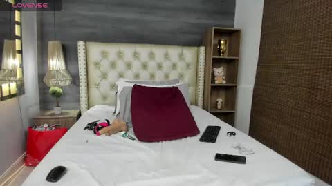 Jelitza online show from June 21, 4:15 am