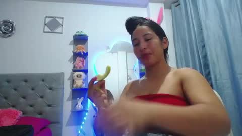ANDREA online show from May 1, 1:54 am