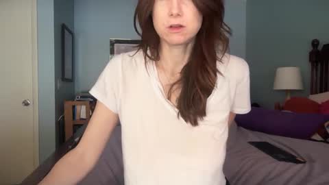 Snapshot of mommygoddessl chatting on October 1, 4:13 pm Goddess L online show from October 1, 4:13 pm